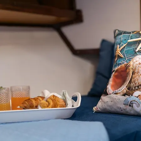 Botel Marta Boat Castelsardo