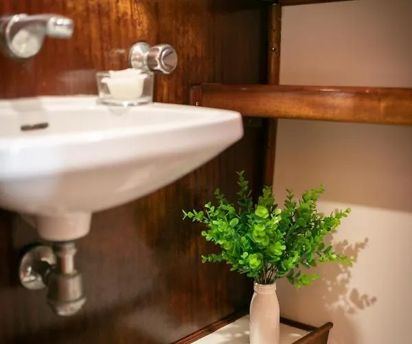 Marta Boat Hotel na wodzie