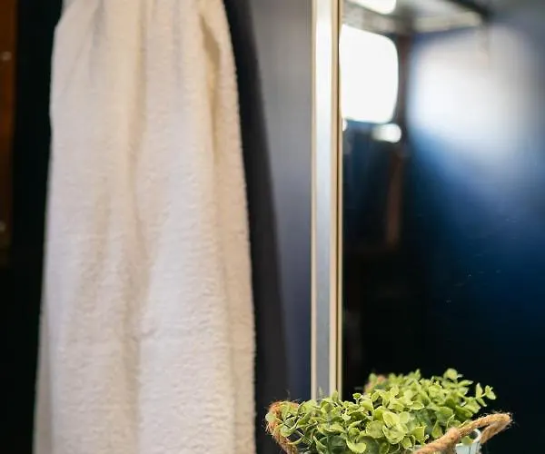 Hotel na wodzie Marta Boat