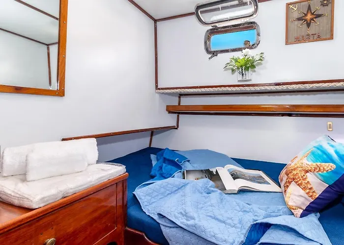 Marta Boat Hotel na wodzie Castelsardo